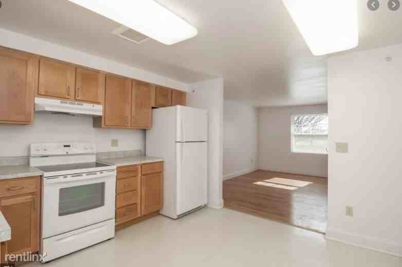 144A Stonington St - Photo 2 of 3