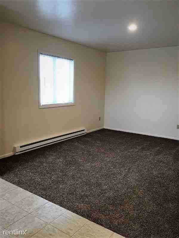 1221 Walnut St - Photo 3 of 22