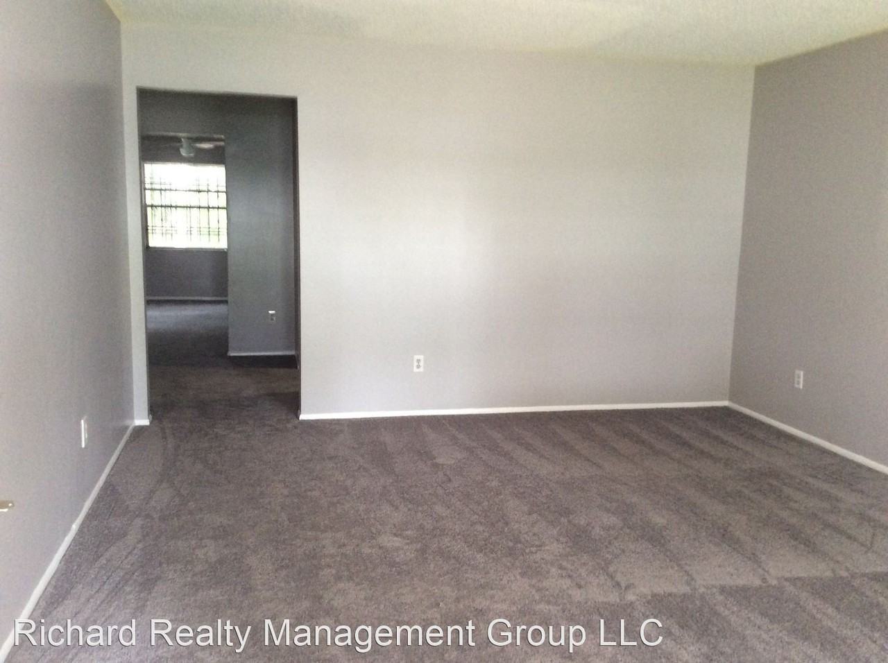 4657 Alhama St - Photo 2 of 8