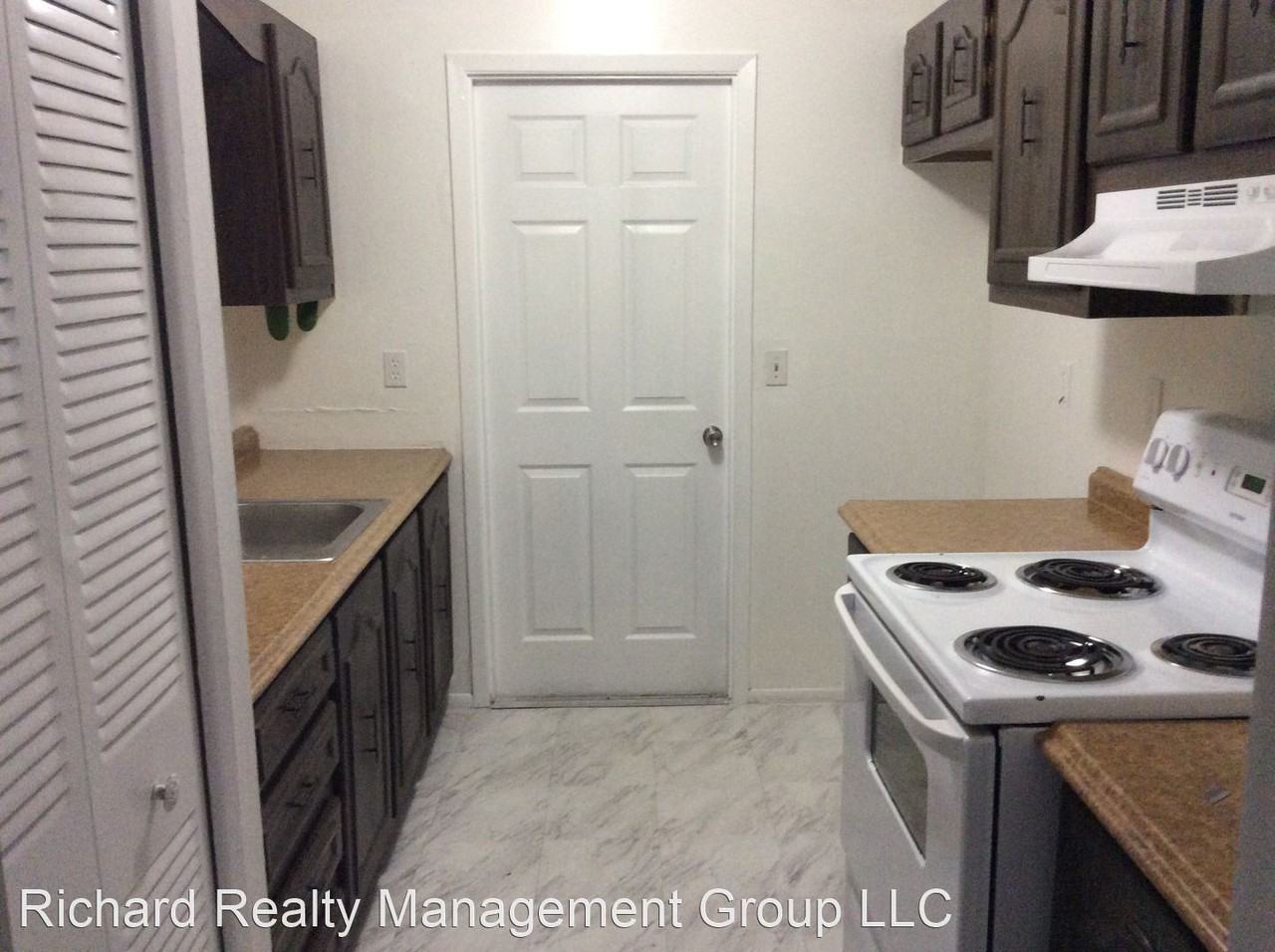 4657 Alhama St - Photo 3 of 8