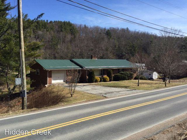 1121 Bamboo Road - Photo 2 of 17