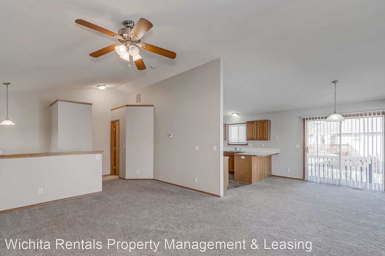 3593 N Rushwood St - Photo 3 of 10