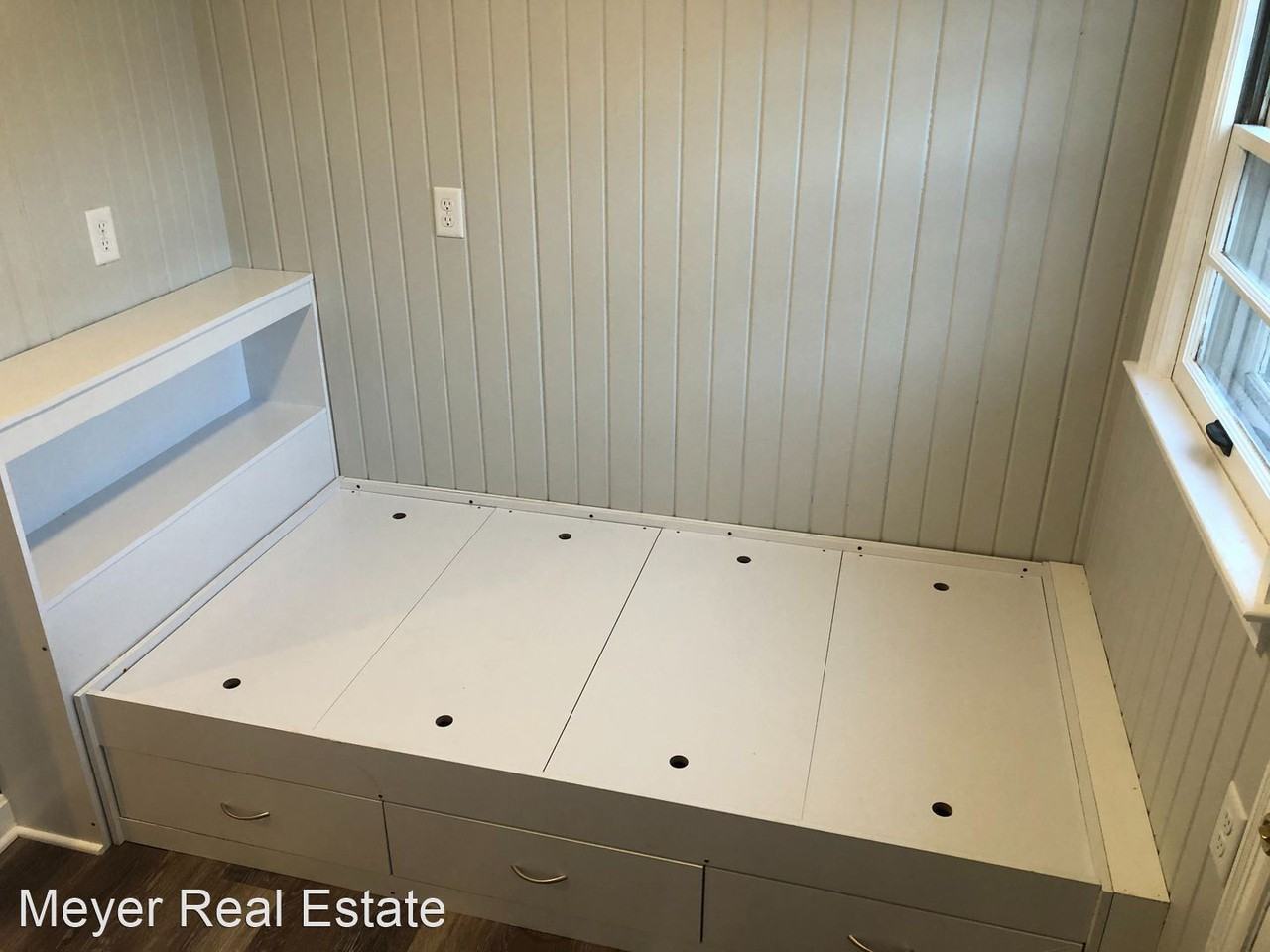 810-812 Jefferson - Photo 2 of 5