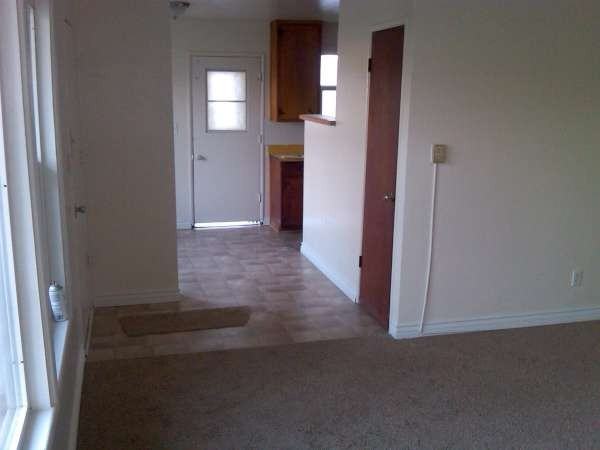 654 Western Ave N - Photo 3 of 8