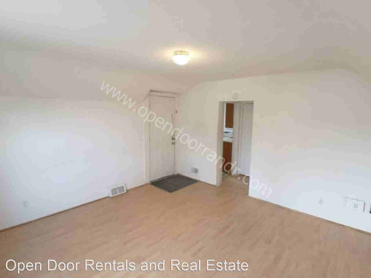 3112 1/2 Thompson Ave - Photo 2 of 14