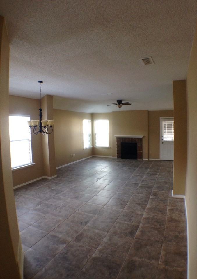 1715 Duster Cir - Photo 2 of 15