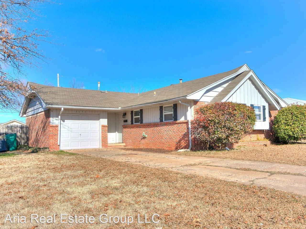 2633 Sw 68th St - Photo 2 of 34