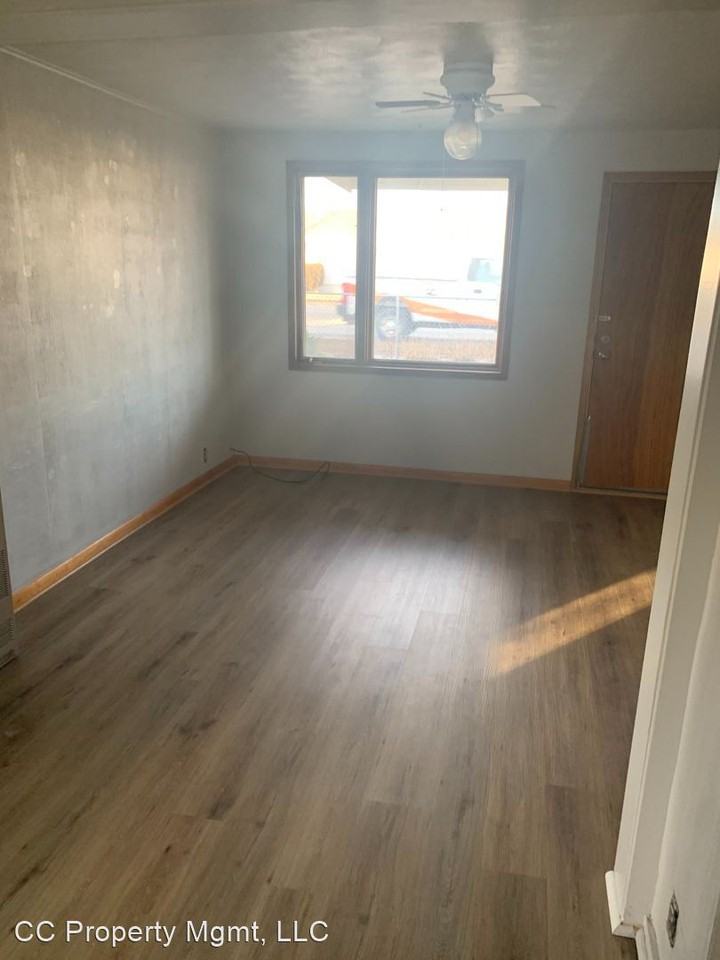 724 Haines Ave - Photo 3 of 16