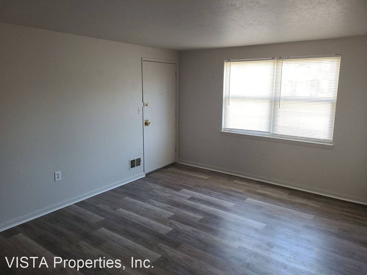 4809 Saddlebrook Lane - Photo 2 of 20