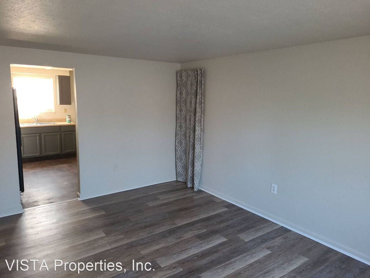 4809 Saddlebrook Lane - Photo 3 of 20