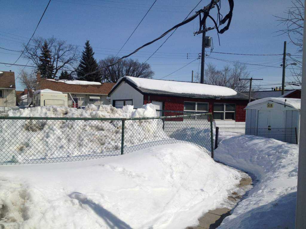 Chamberlain Avenue - Photo 2 of 7