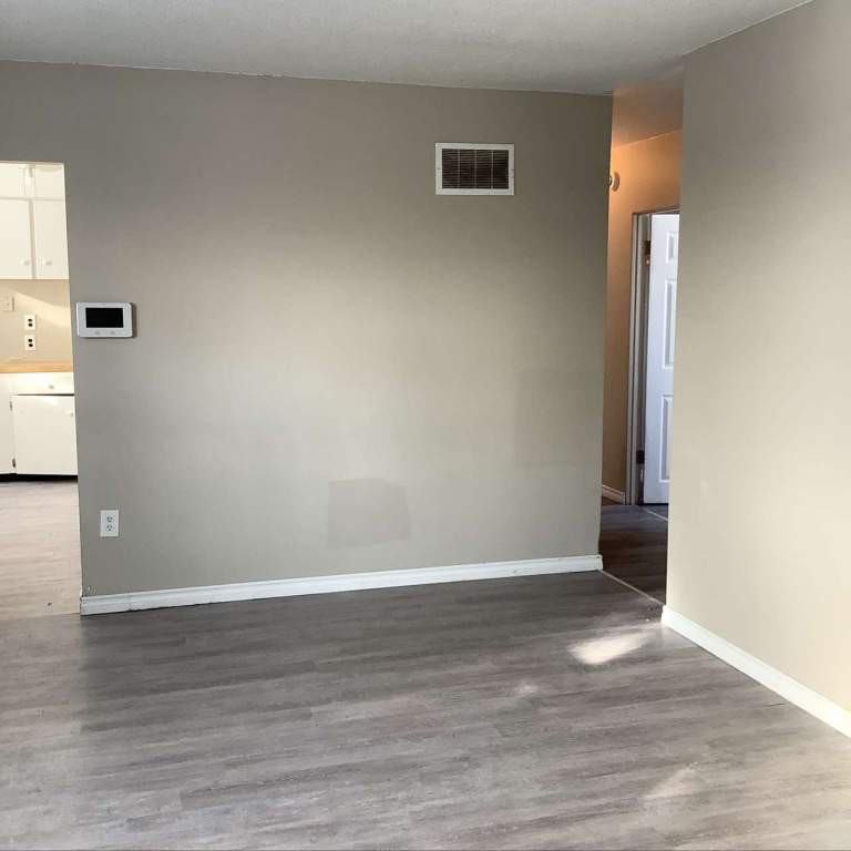 Chamberlain Avenue - Photo 3 of 7