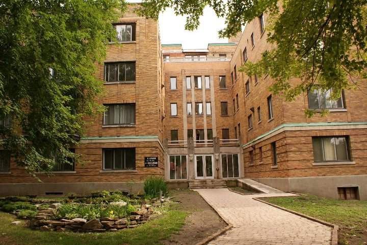 Bonavista Towers Apartments 4650 Av Bonavista, Montréal, QC H3W 2C5