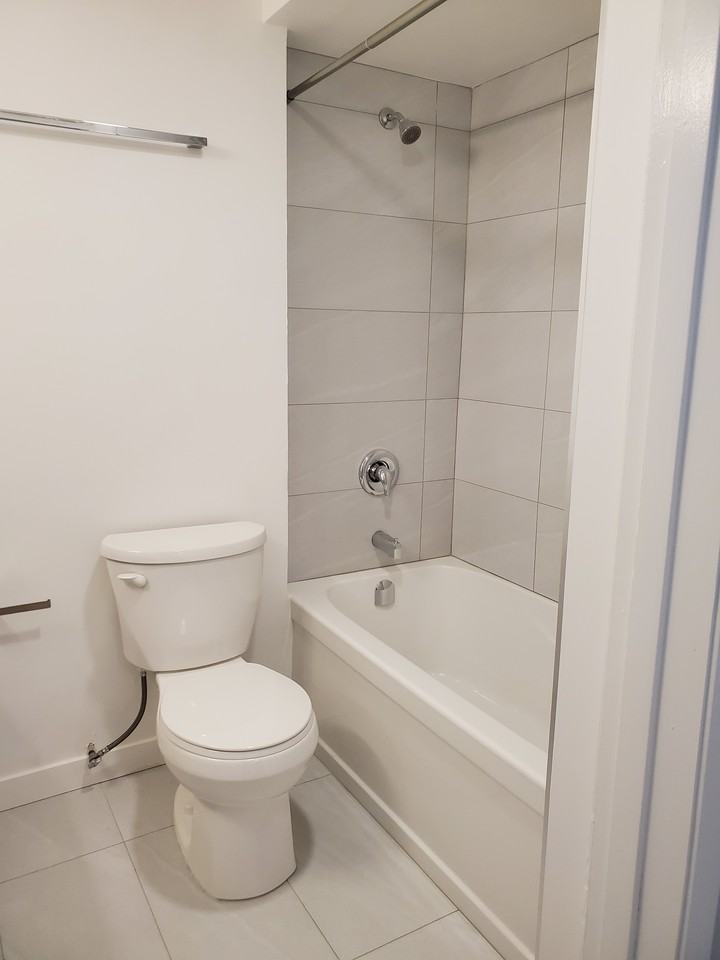 The White House - Photo 2 of 9