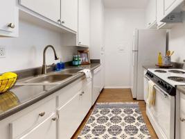 featured image of 635 Baker St