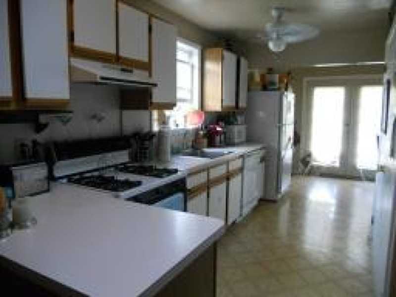 78 Van Dam Ave #2 - Photo 3 of 11