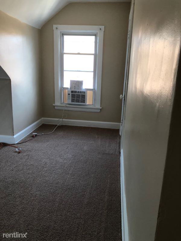 613 E Mitchell Ave 3rd Fl - Photo 3 of 17