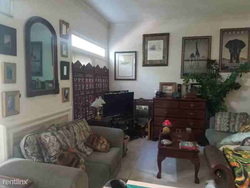 1213 Woodbrook Ct - Photo 3 of 9