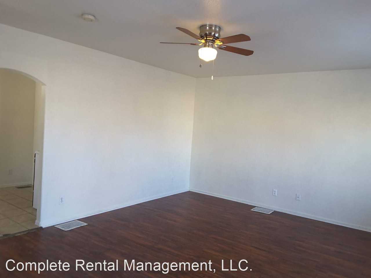 1214-1216 E 4th - Photo 2 of 7