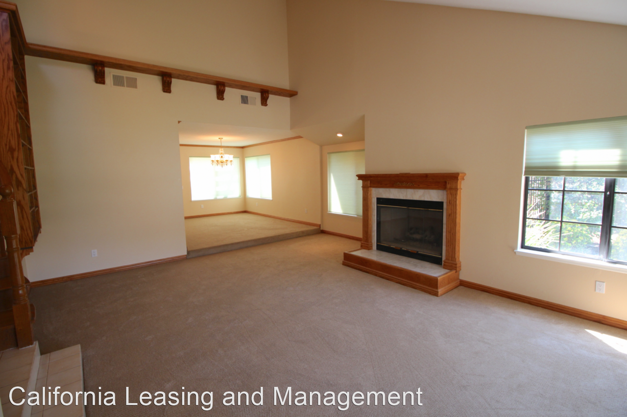 21976 Parvin Dr - Photo 2 of 18