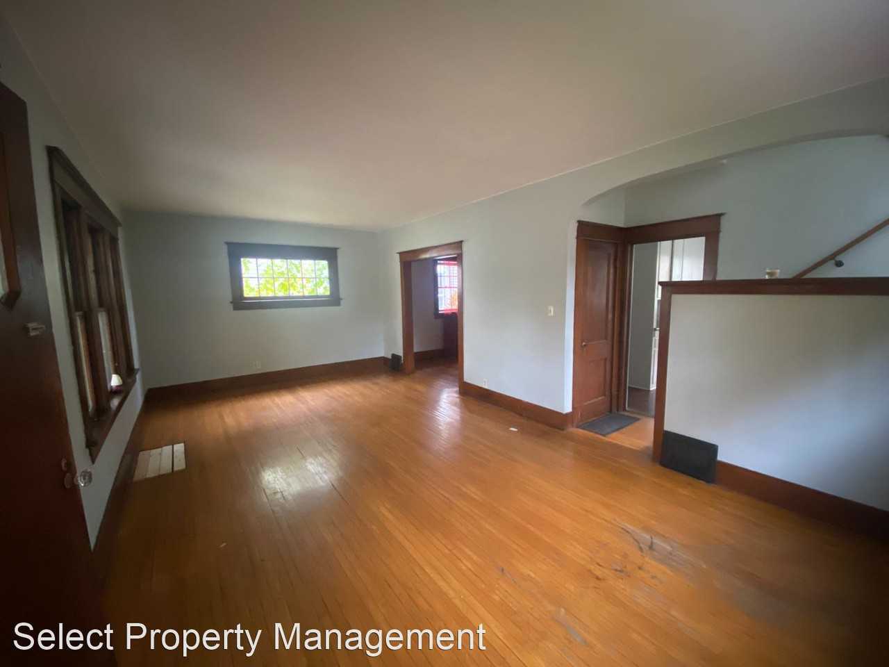 2526 Hoagland Ave - Photo 2 of 20