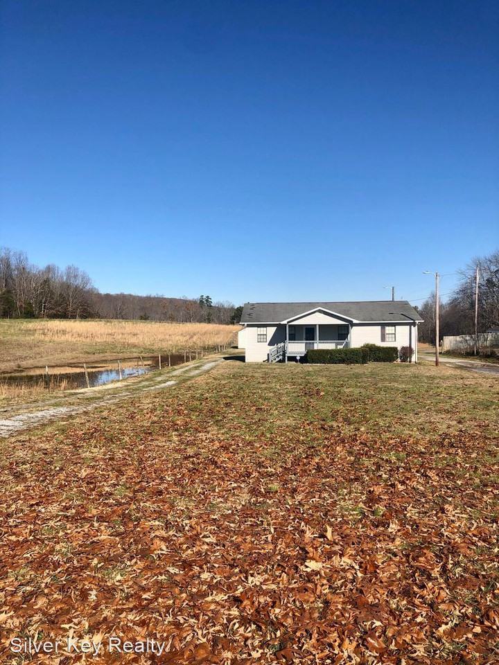 774 County Road 172 - Photo 3 of 21