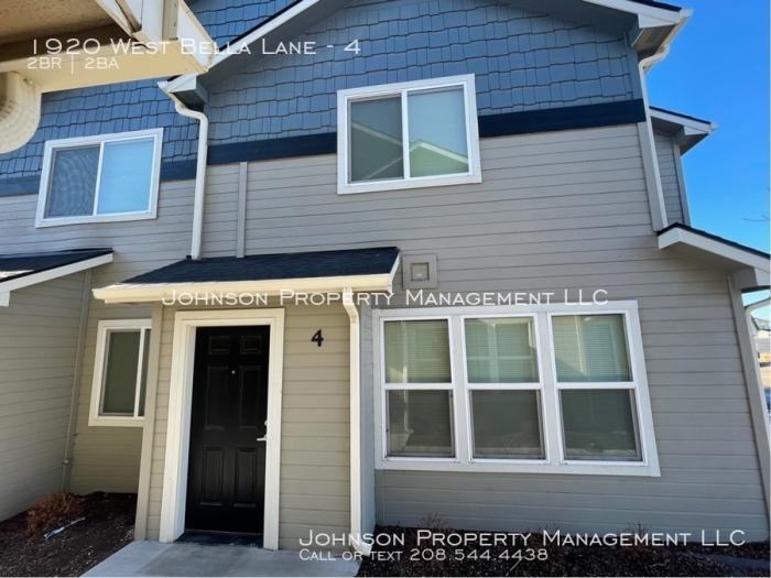 1920 W Bella Ln