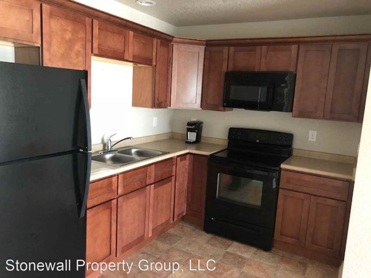 112 Lone Oak - Photo 2 of 7