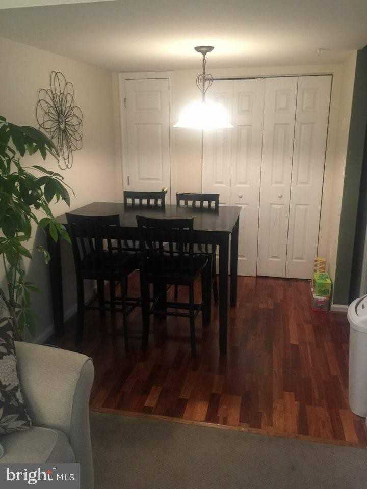 144 North Altamont Avenue - Photo 3 of 11