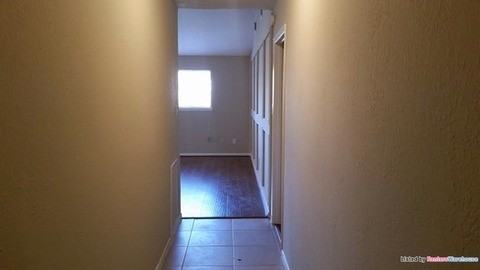 406 Christina Ln - Photo 2 of 12