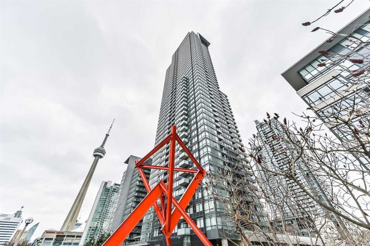 25 Telegram Mews #1201