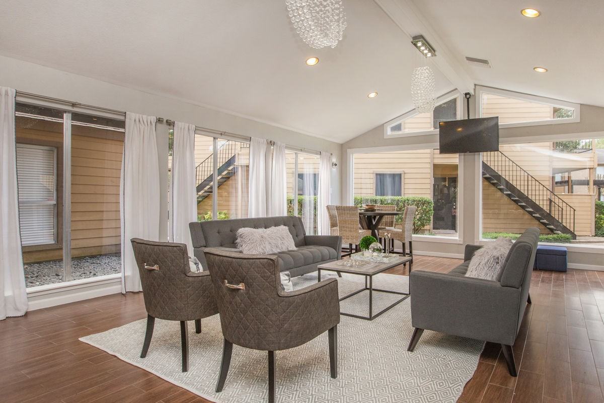 Elm Grove - Photo 7 of 50