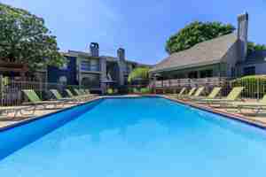 featured image of 501 Davis Rd