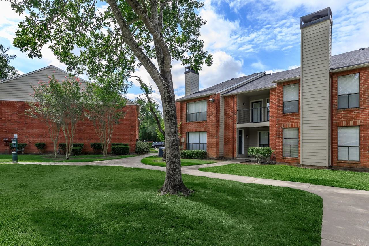 Harbor Walk - Photo 3 of 50