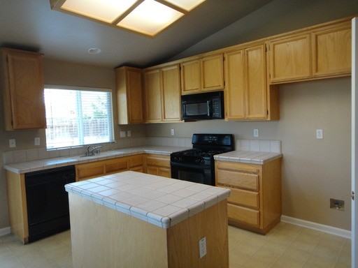 9805 Orino Ct - Photo 2 of 11