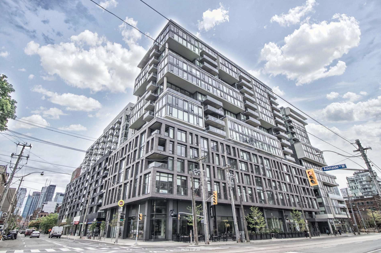 111 Bathurst Street #306