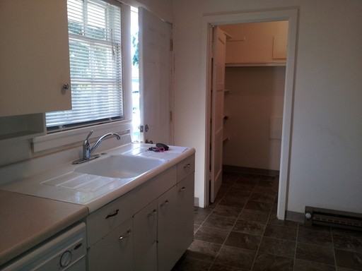3103 E 24th St - Photo 3 of 6