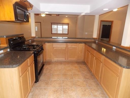 26217 Spring Grove Rd - Photo 3 of 25