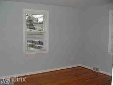 36 S Malin Rd - Photo 3 of 16