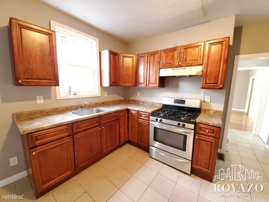 85 Littleton Ave - Photo 2 of 10