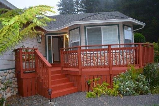 7012 London Dr - Photo 3 of 46