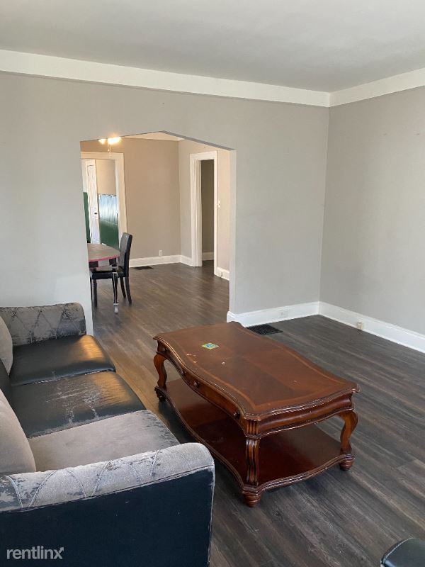 1801 Sundale Ave - Photo 2 of 10