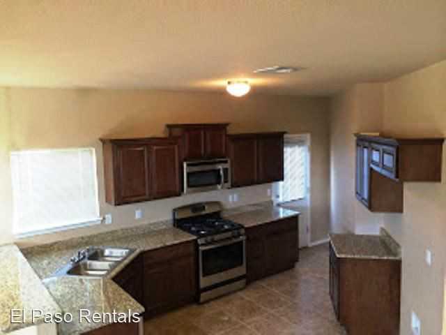 12255 Gaudi Way - Photo 2 of 14