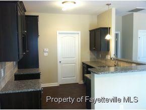 5337 Nessee St - Photo 3 of 14