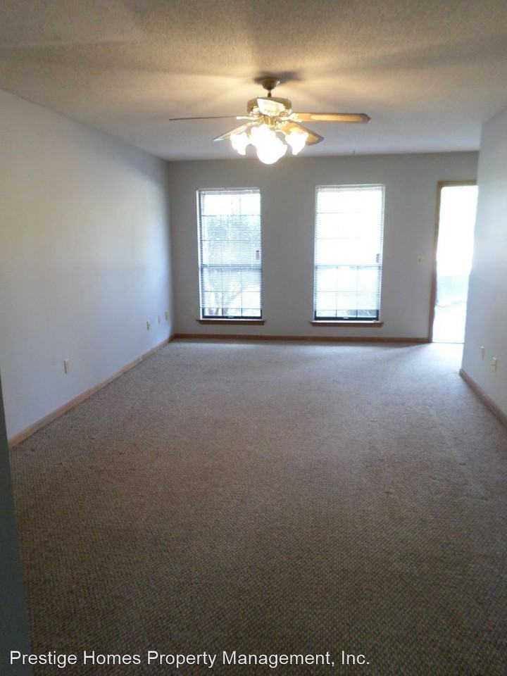 232 Edith Way - Photo 2 of 14