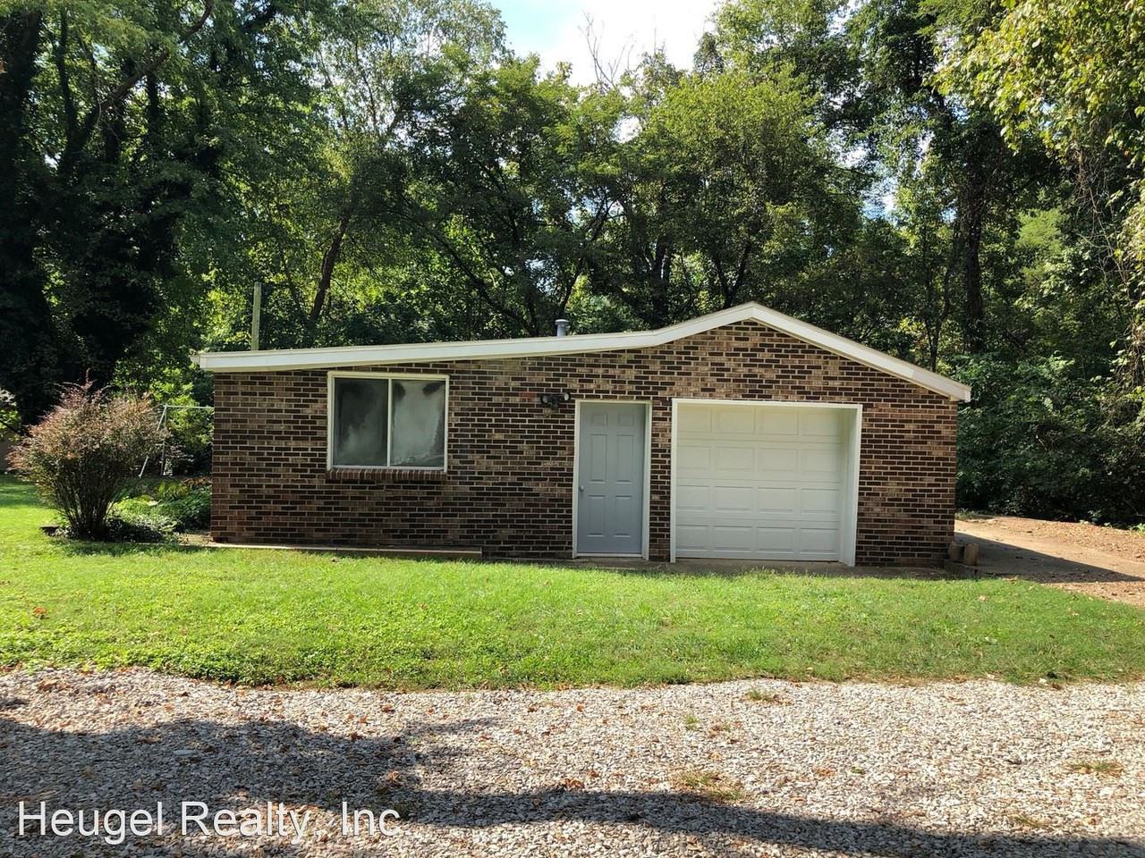 5115 Westlake Dr - Photo 3 of 15