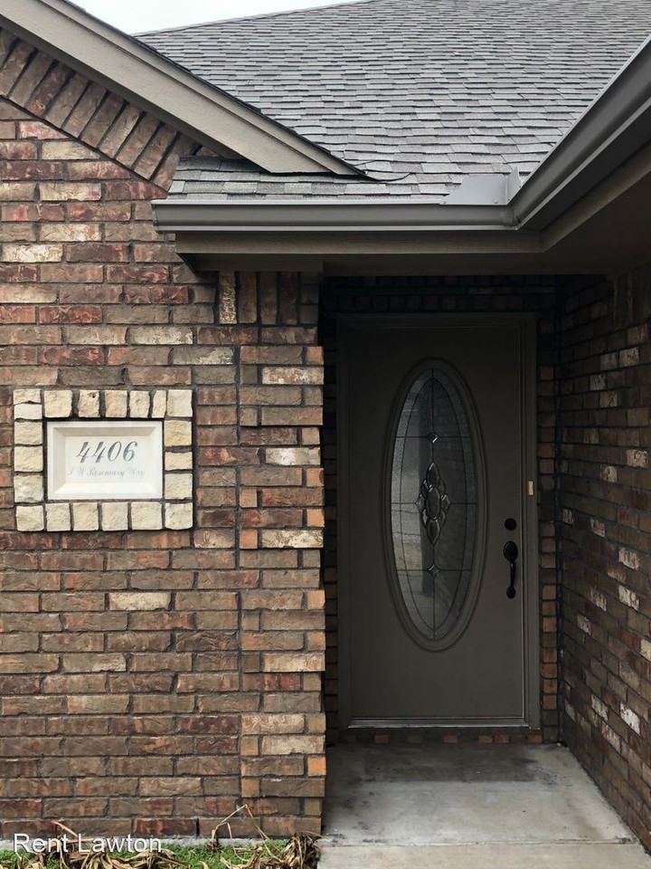 4406 Sw Rosemary Way - Photo 3 of 41