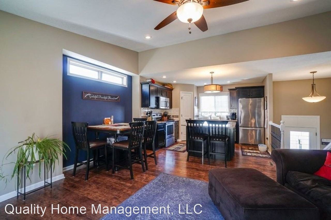 2112 Little Kitten Ave - Photo 3 of 26