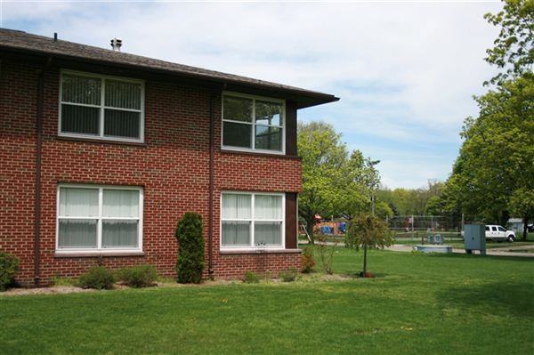 203 Ellerman St - Photo 3 of 14