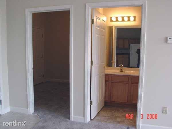 Cleveland Luxury Apartments - Photo 2 of 4